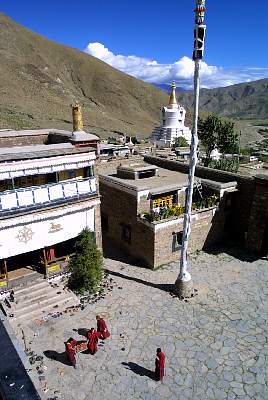 Kairen's_Tibet_84_2001-09-27 04.07.49 IMG_4759.JPG
